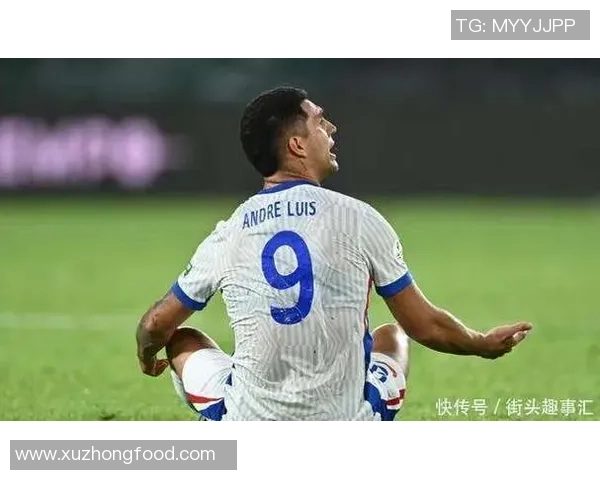 扣鼻子的足球明星揭秘他背后的趣事与职业生涯的精彩瞬间